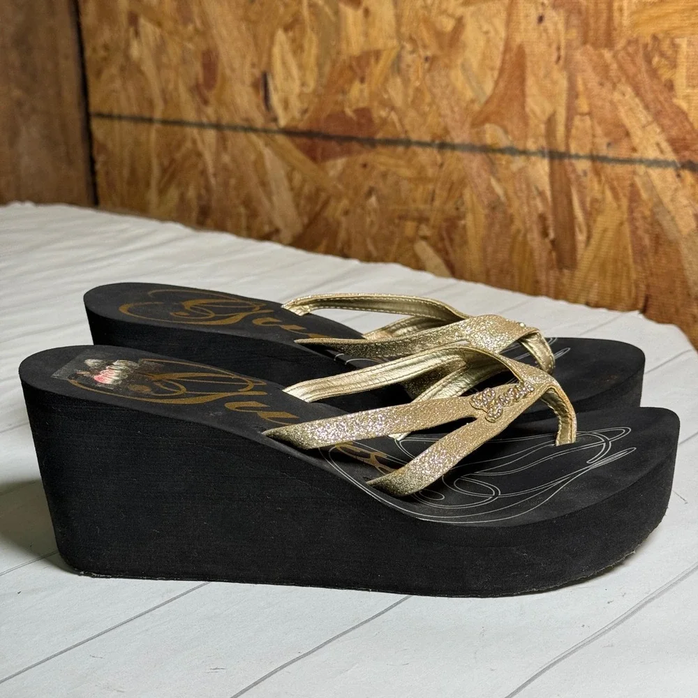 GUESS Y2K Wedges Platform Flip Flops Rhinestone Logo Preppy Glam Sandals 8.5/9